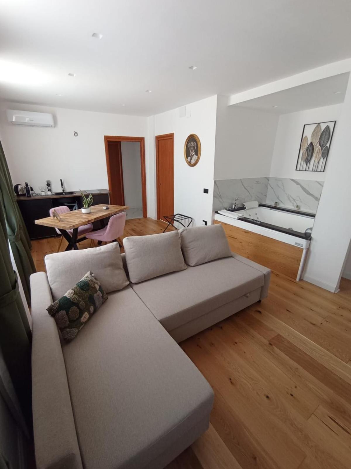 President Plaza Vip Suite Spa By Babylon Stay Napoli Dış mekan fotoğraf